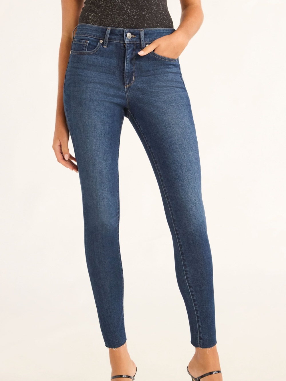 Sofia Vergara Women’s Sofia Skinny Mid-Rise Ankle Jeans EUC